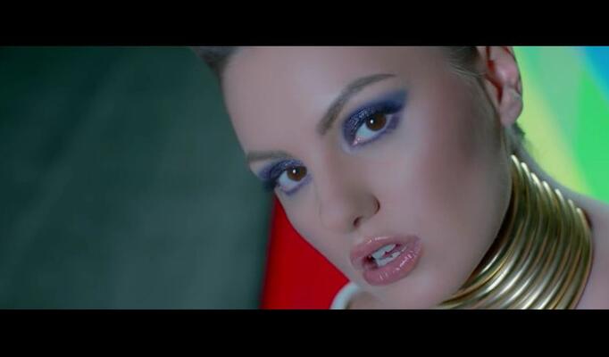 8KO feat Alexandra Stan — Ocean скачать клип