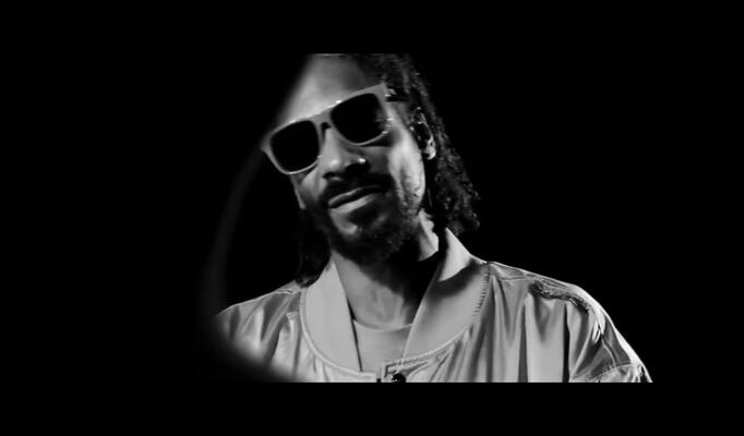 Anise K — Walking On Air (Ft Snoop Dogg Bella Blue) скачать клип
