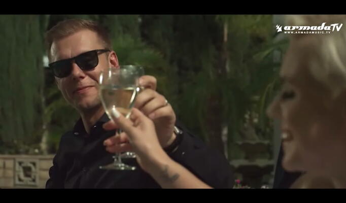 Armin van Buuren & Garibay — I Need You (Filatov & Karas Remix) скачать клип