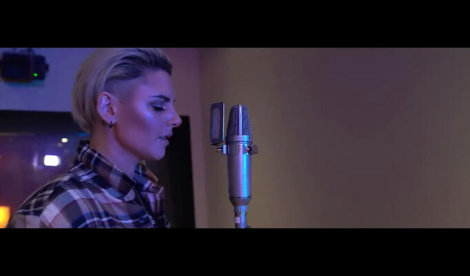 Christina Novelli — It'll End In Tears download video