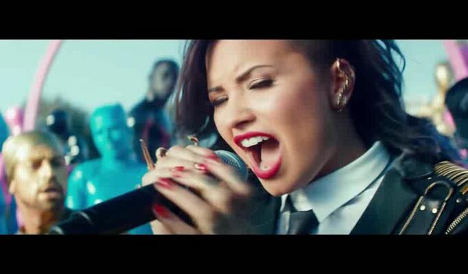 Demi Lovato — Really Don't Care feat. Cher Lloyd скачать клип