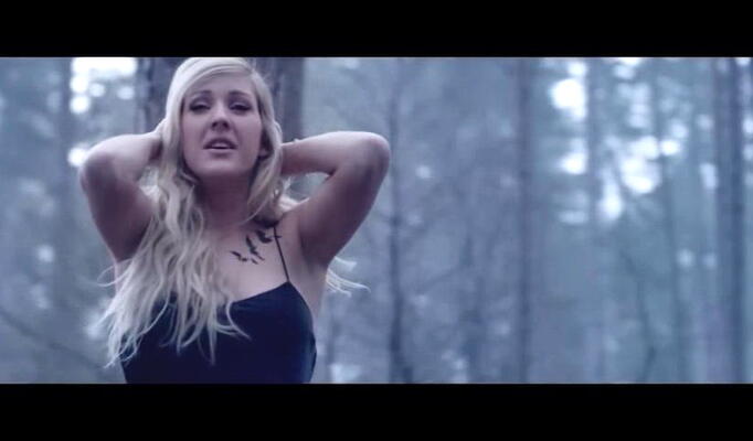Ellie Goulding — Beating Heart download video