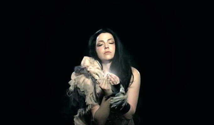 Evanescence — My Heart Is Broken download video