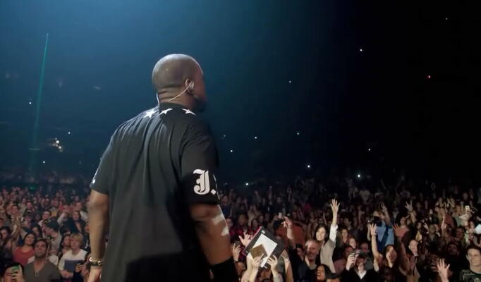 Jay-Z & Kanye West — Nias In Paris (Explicit) скачать клип