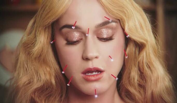 Katy Perry — Never Really Over скачать клип