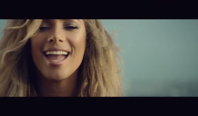 Leona Lewis — Thunder скачать клип