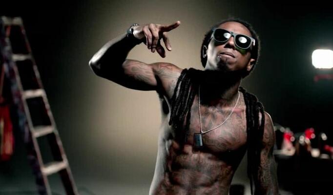 Lil Wayne — Mirror feat. Bruno Mars скачать клип