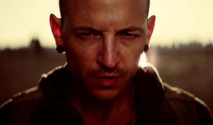 Linkin Park — Final Masquerade clip herunterladen