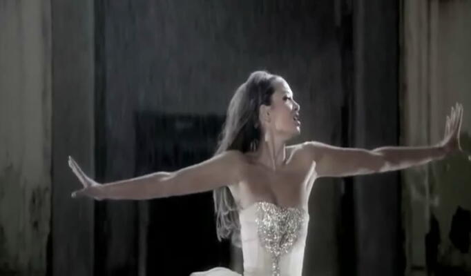 Mandy Capristo — The Way I Like It download video