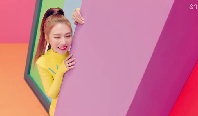 Red Velvet — 레드벨벳 'Power Up' скачать клип