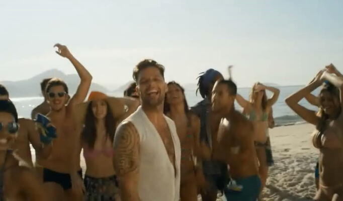 Ricky Martin — Vida скачать клип