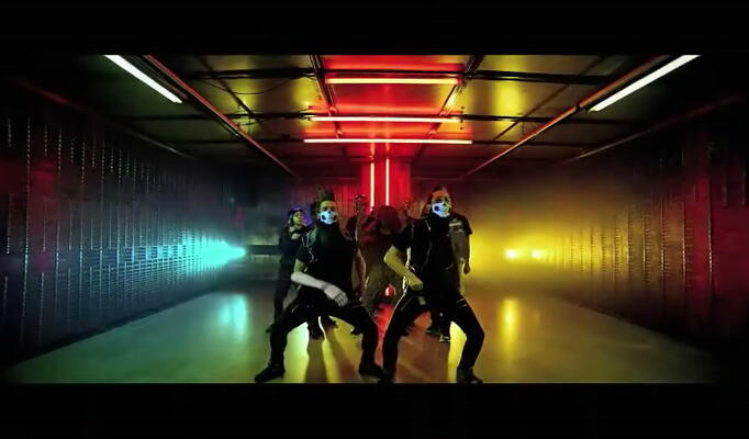 Tyga — Molly (Explicit) feat. Wiz Khalifa, Mally Mall, Cedric Gervais скачать клип