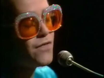 Elton John — Goodbye Yellow Brick Road скачать клип