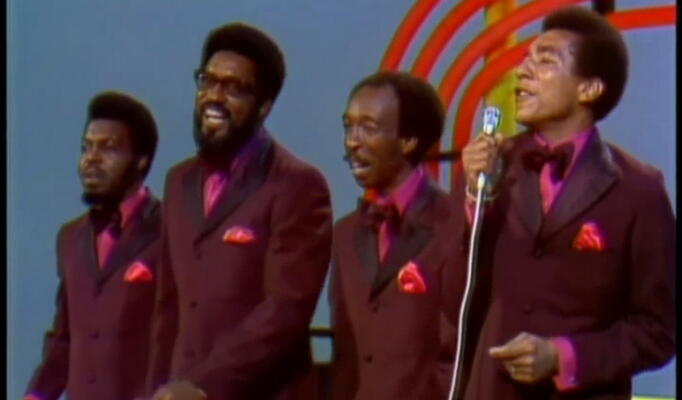 Smokey Robinson & The Miracles — Tears Of A Clown download video