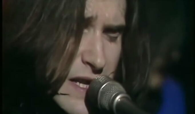The Kinks — Waterloo Sunset download video
